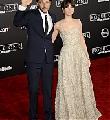 Rogue_One_A_Star_Wars_Story_Premiere_in_Hollywood_281529.jpg