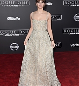 Rogue_One_A_Star_Wars_Story_Premiere_in_Hollywood_2818229.jpg