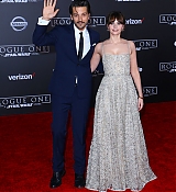 Rogue_One_A_Star_Wars_Story_Premiere_in_Hollywood_282229.jpg