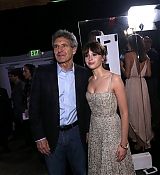 Rogue_One_A_Star_Wars_Story_Premiere_in_Hollywood_284629.jpg