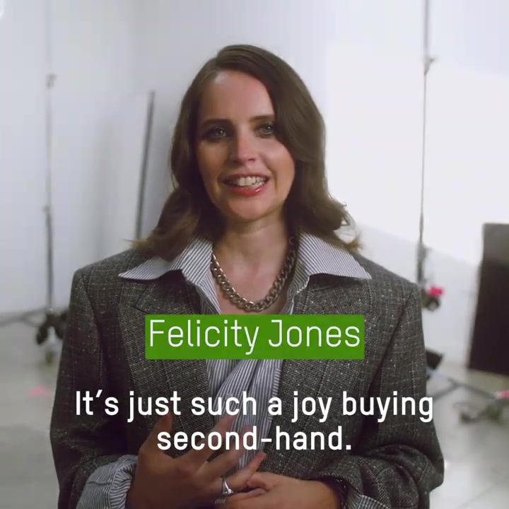 Felicity_Jones_joins_Second_Hand_September___Oxfam_GB_006.jpg
